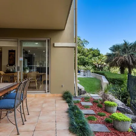 The Sub Penthouse At Santai Apartment Palm Cove Exterior photo