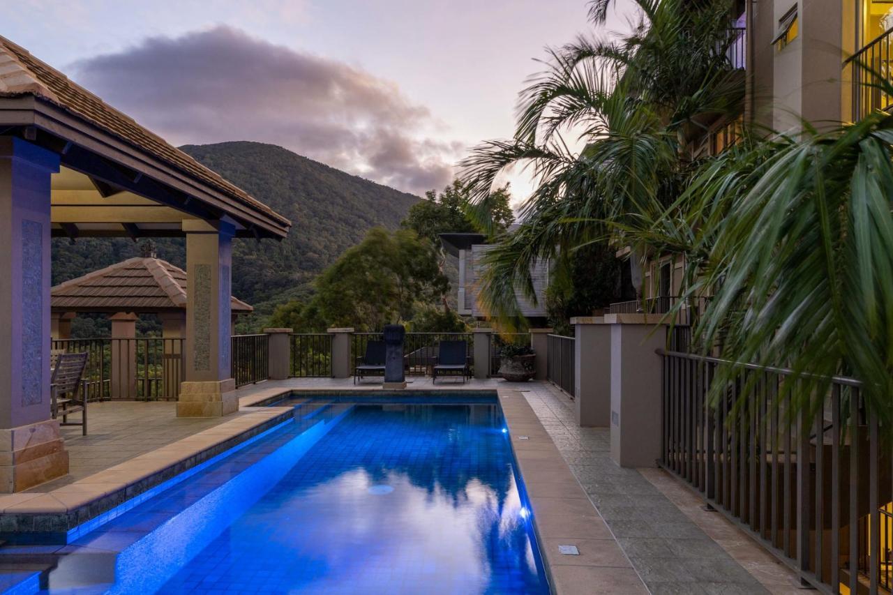 The Sub Penthouse At Santai Palm Cove